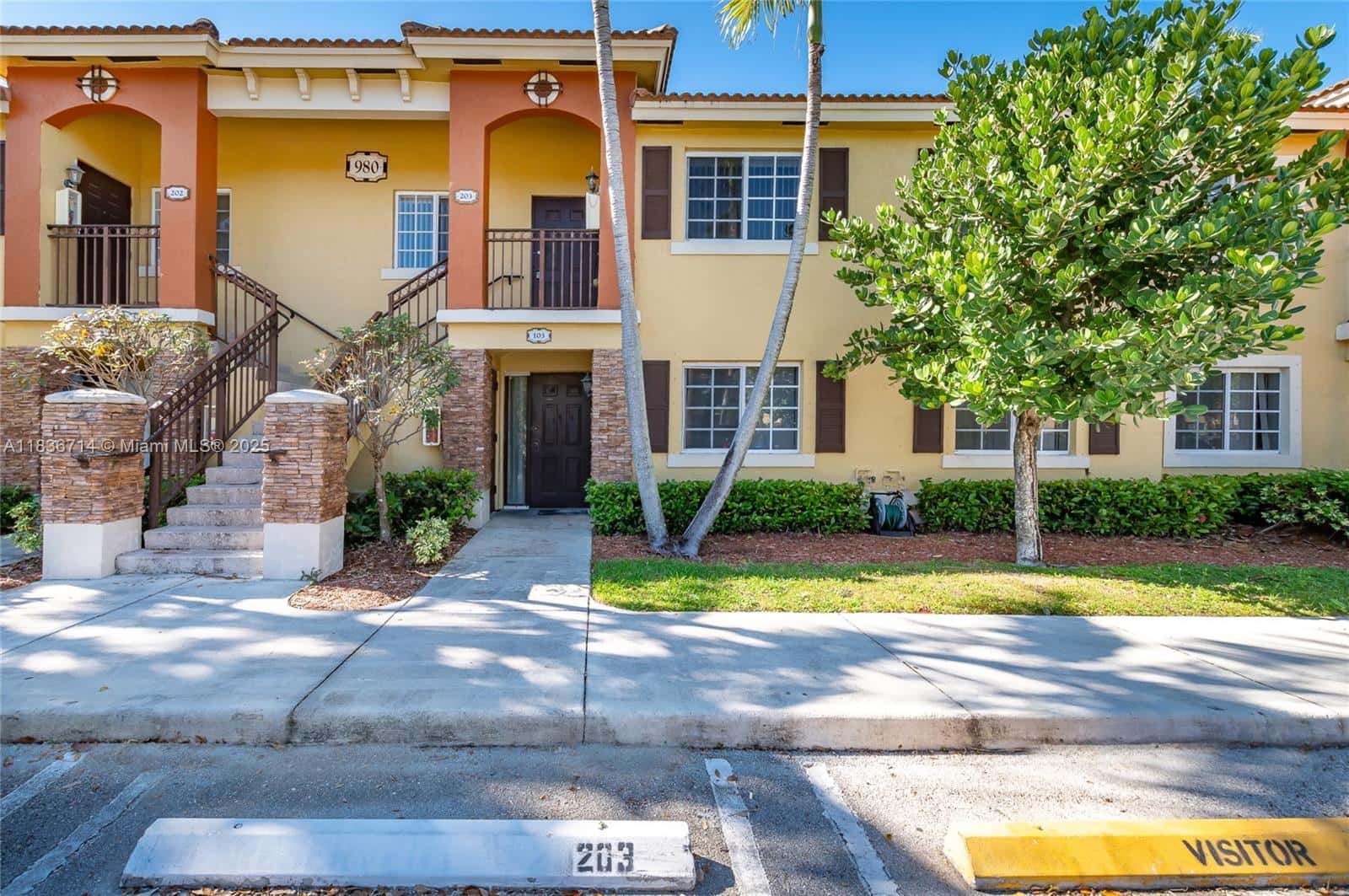 980 NE 33rd Ter # 101, Homestead FL 33033