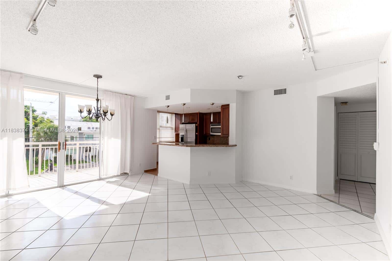 10140 W Bay Harbor Dr # 201A, Bay Harbor Islands FL 33154