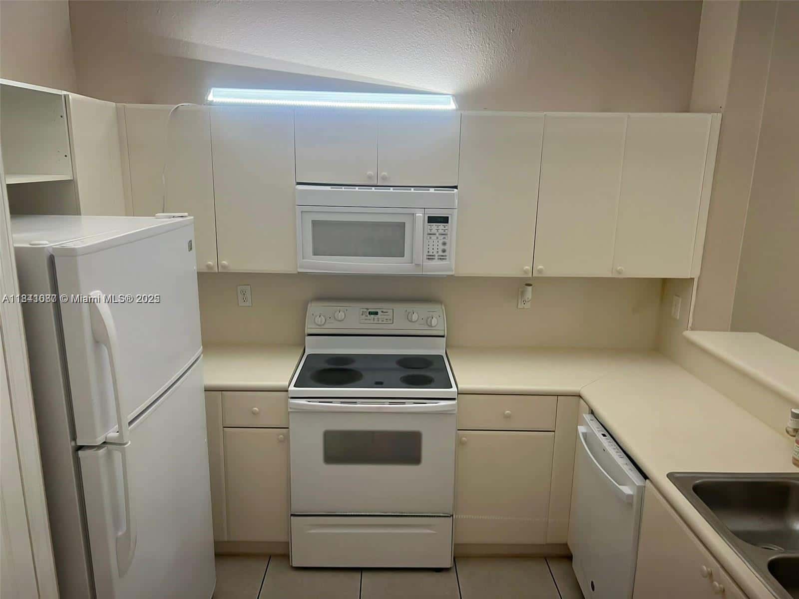 1666 SE 27th Ct # 208, Homestead FL 33035