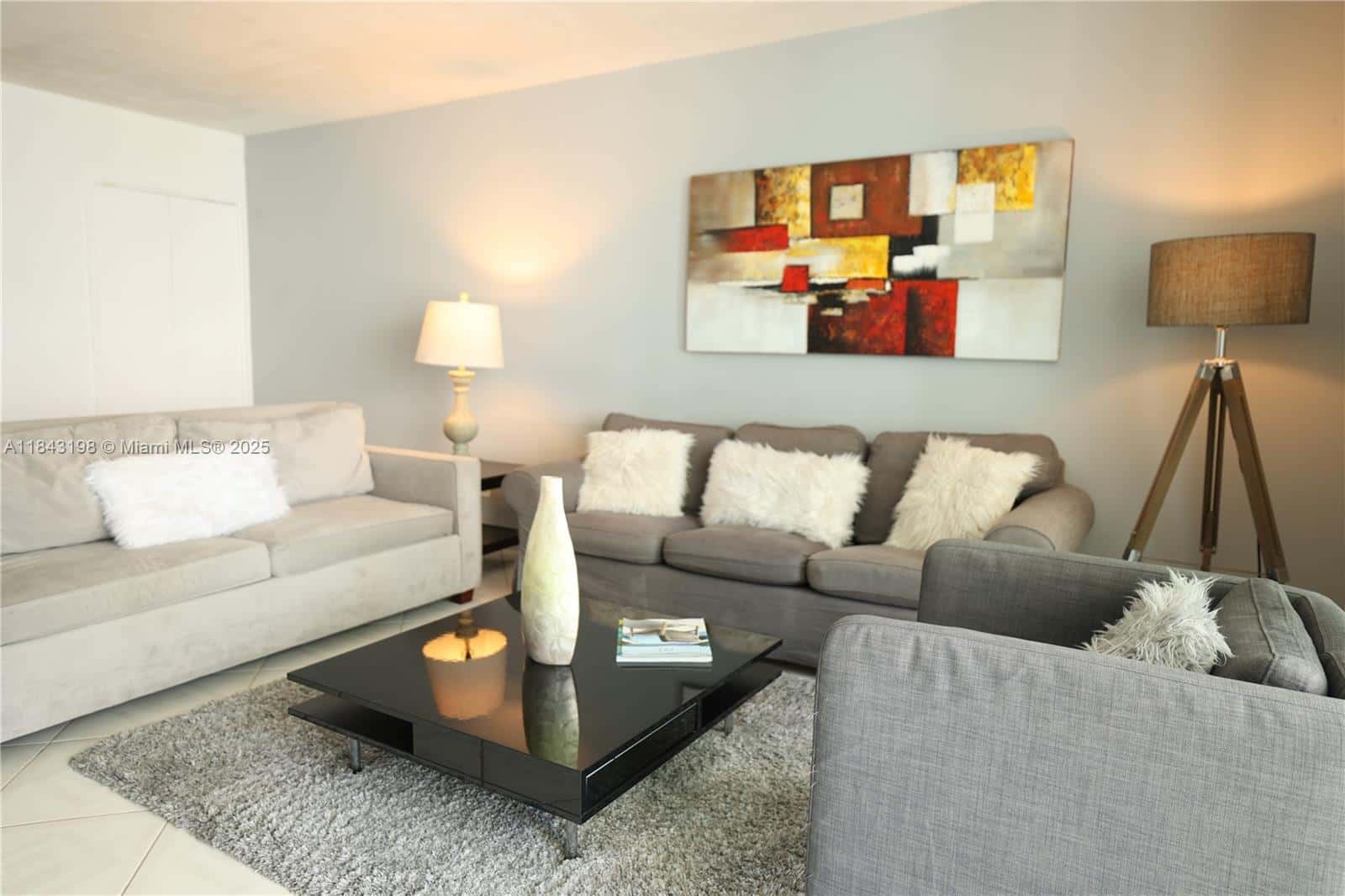 5151 Collins Ave # 927, Miami Beach FL 33140
