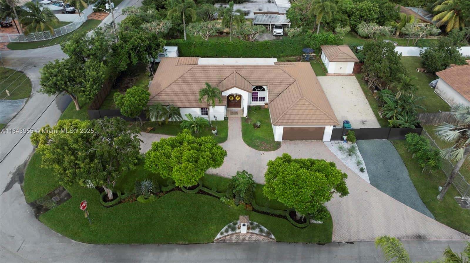 28401 SW 158th Ct, Homestead FL 33033