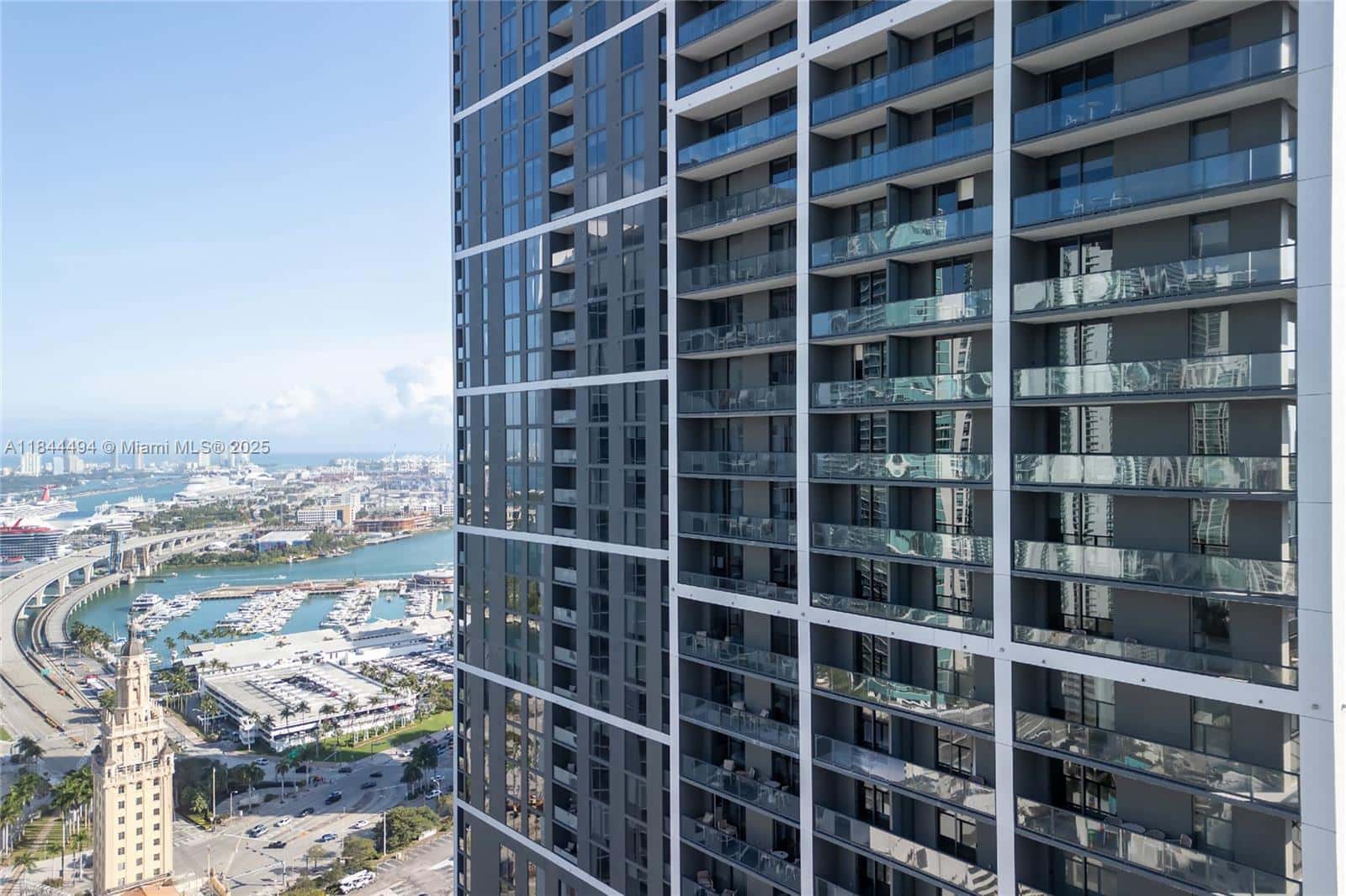 601 NE 1st Av # 4402, Miami FL 33132