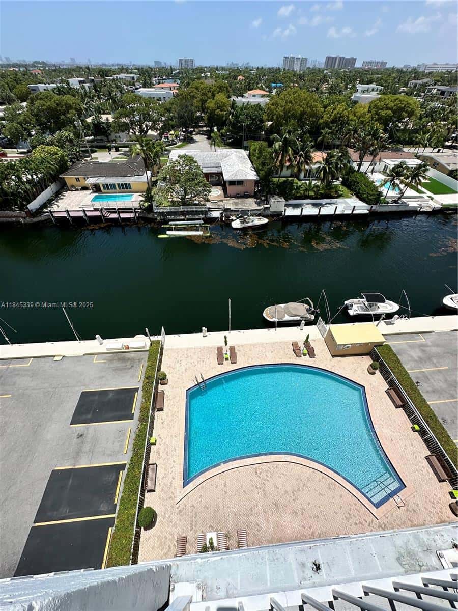 2020 NE 135th St # 807, North Miami FL 33181