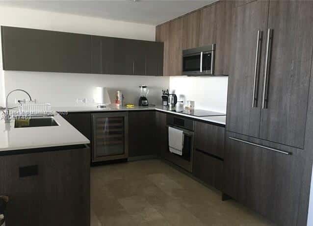 88 SW 7th St # 2603, Miami FL 33130