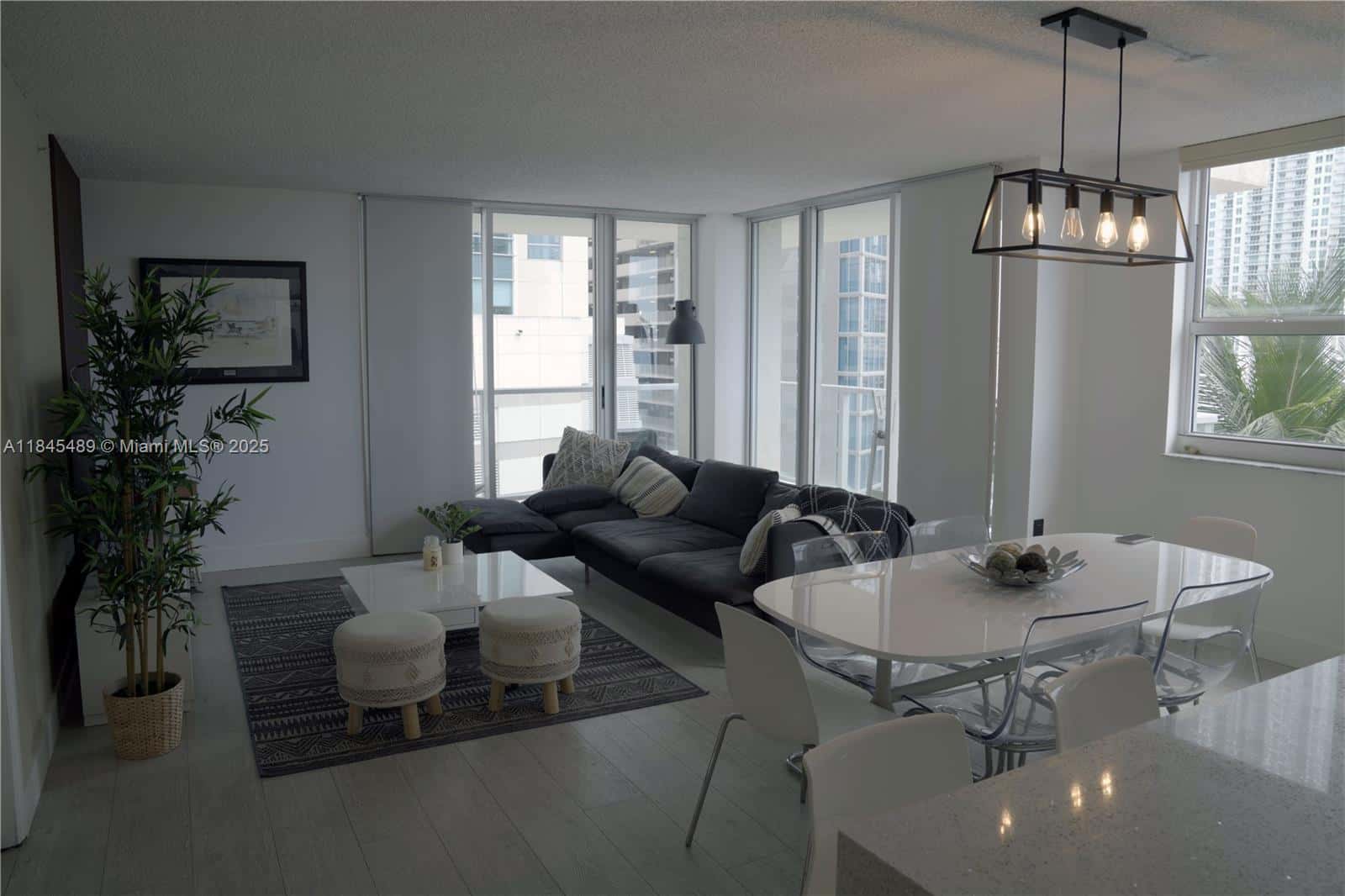 1155 Brickell Bay Dr # 902, Miami FL 33131
