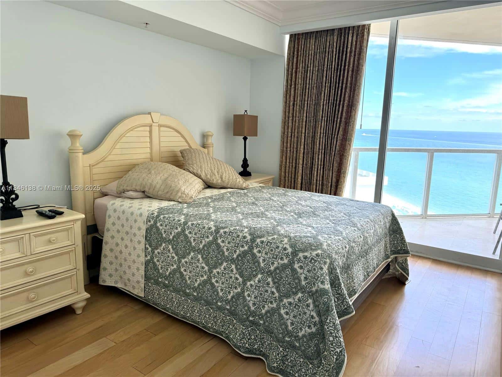 16699 Collins Ave # 1504, Sunny Isles Beach FL 33160