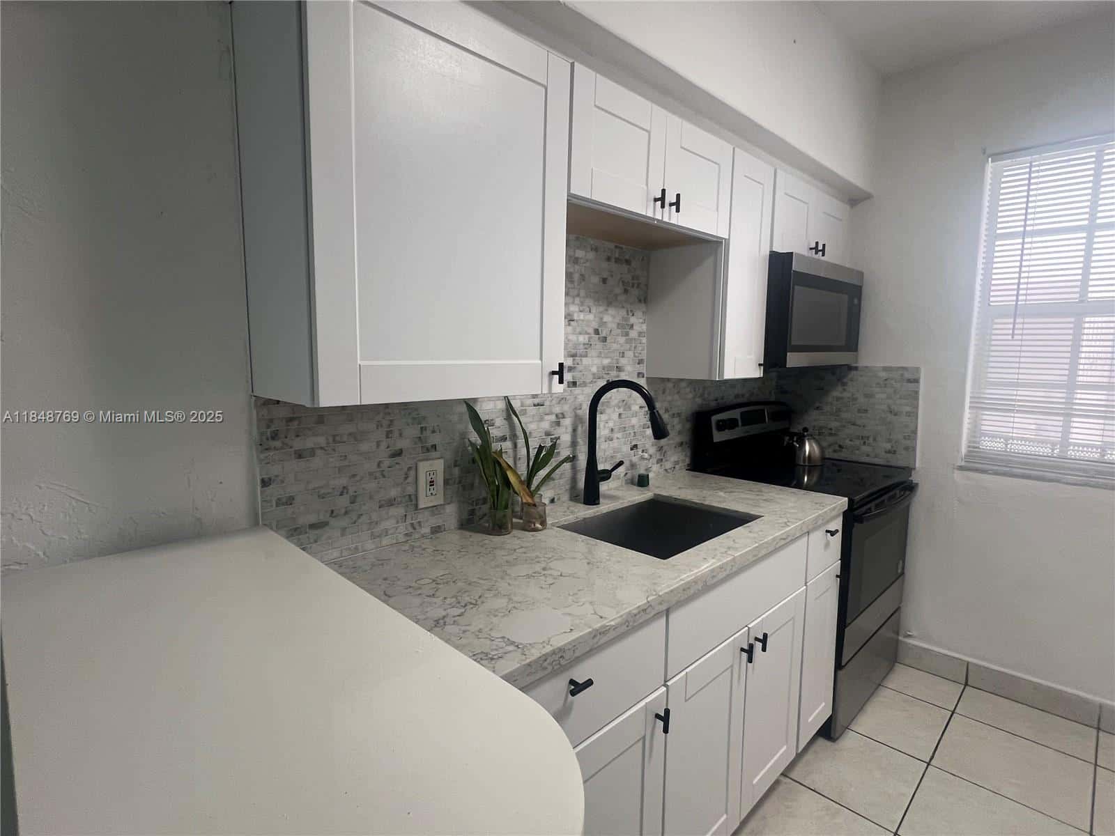 6860 Abbott Ave # 4, Miami Beach FL 33141