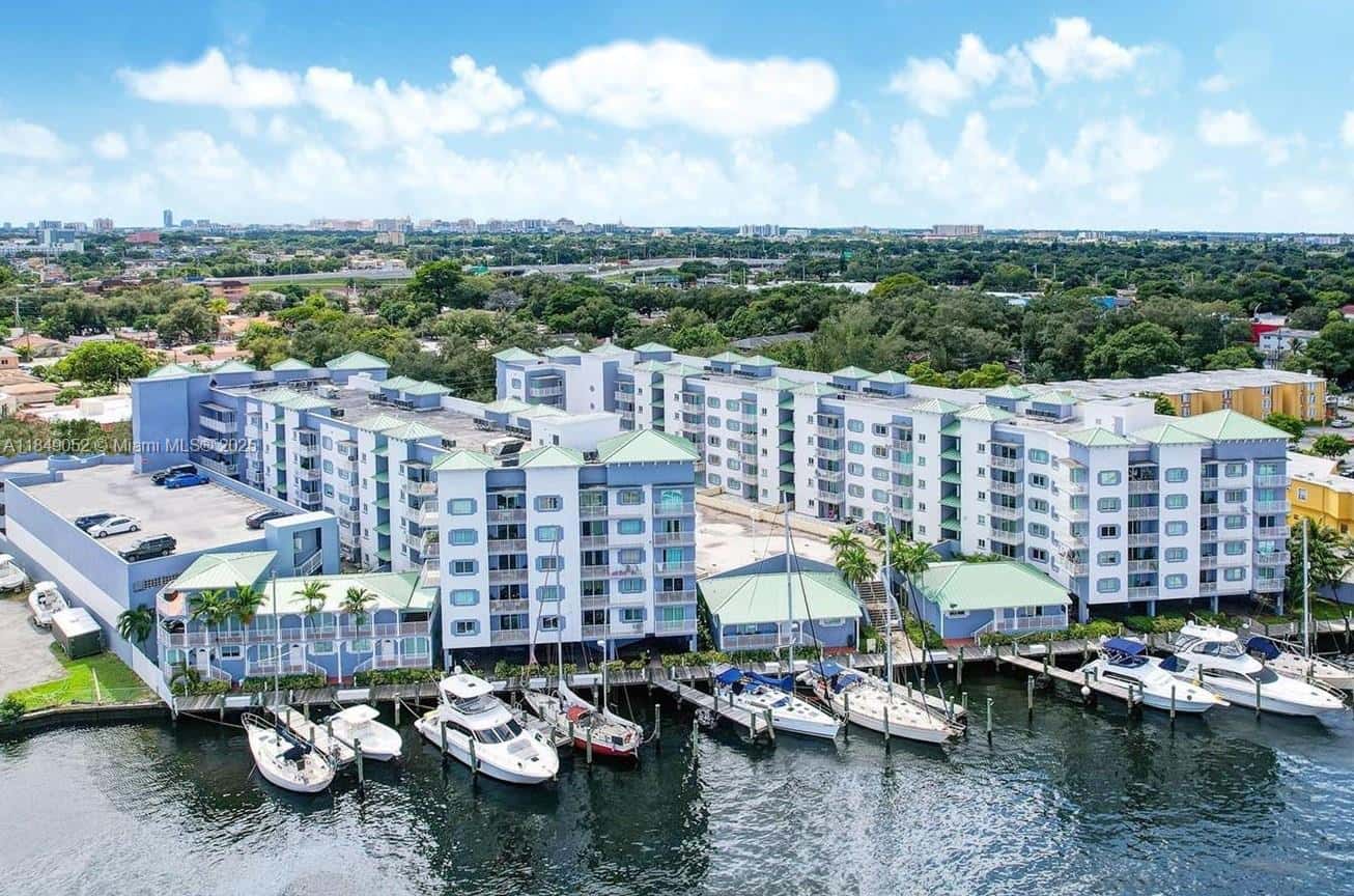 2415 NW 16th St Rd # 1, Miami FL 33125