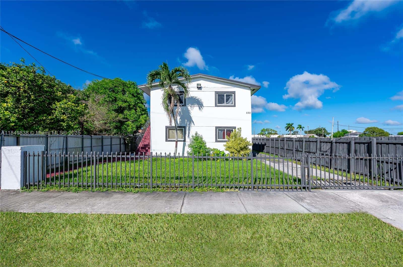 520 SW Krome Ter # 1, Homestead FL 33030
