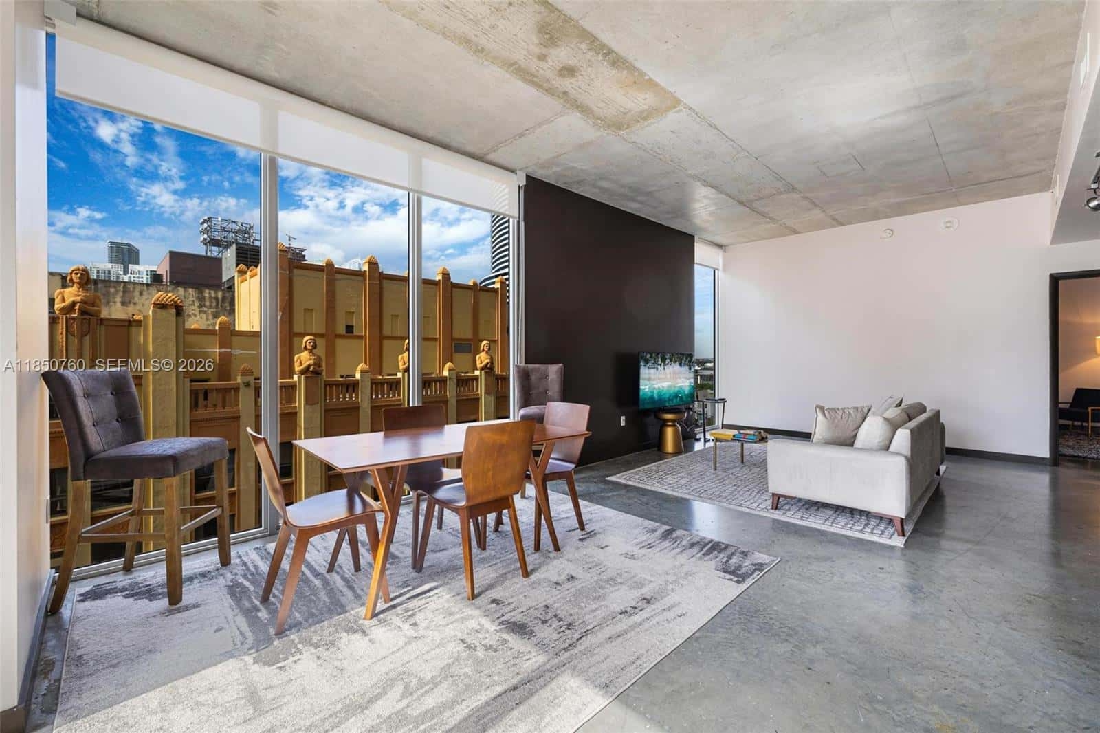 151 SE 1st St # 401, Miami FL 33131