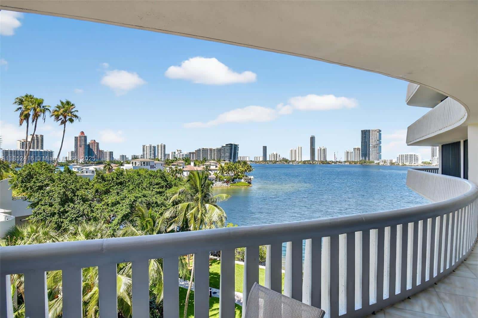 3000 Island Blvd # 505, Aventura FL 33160