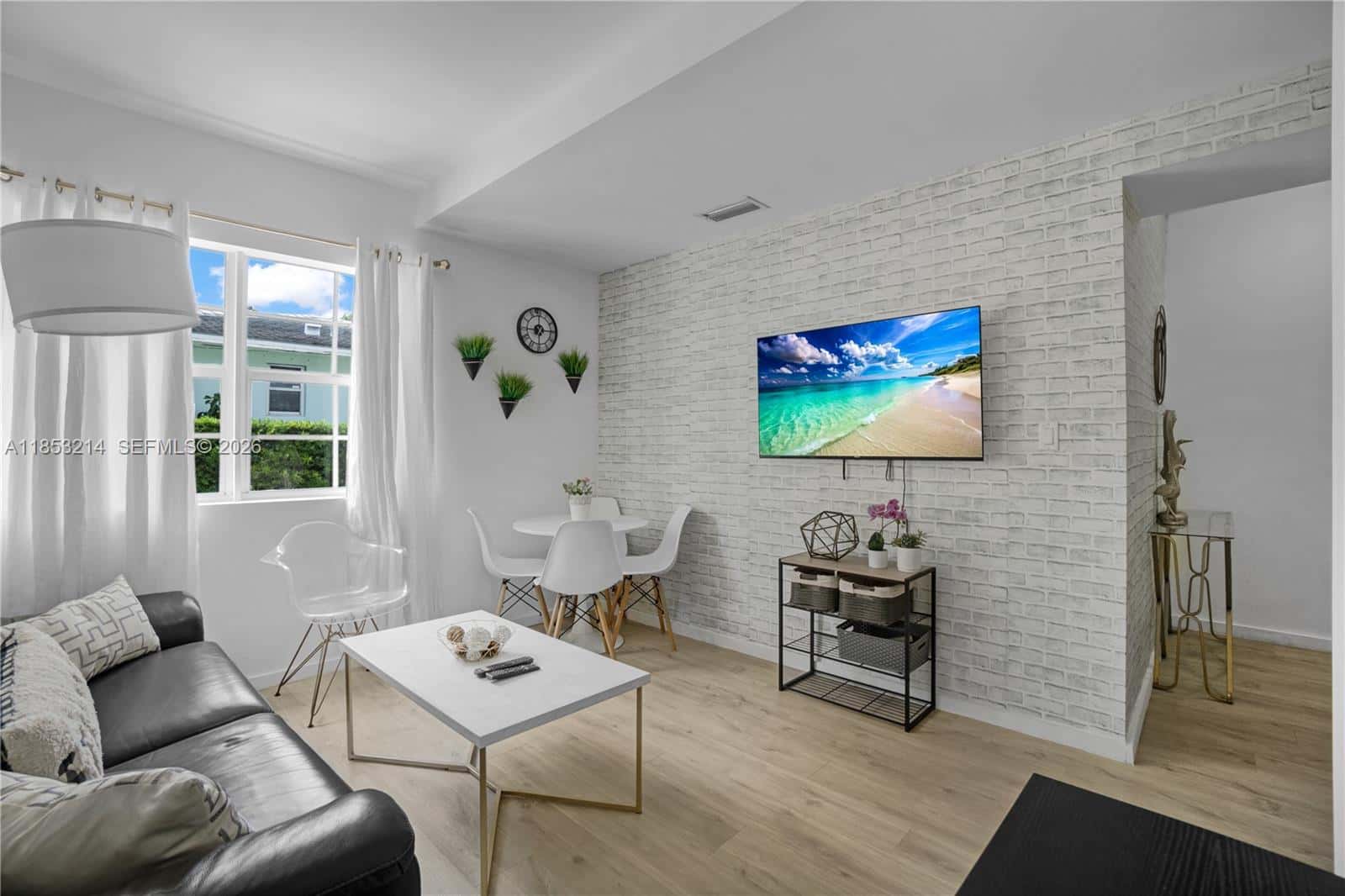 810 7th St # 107, Miami Beach FL 33139
