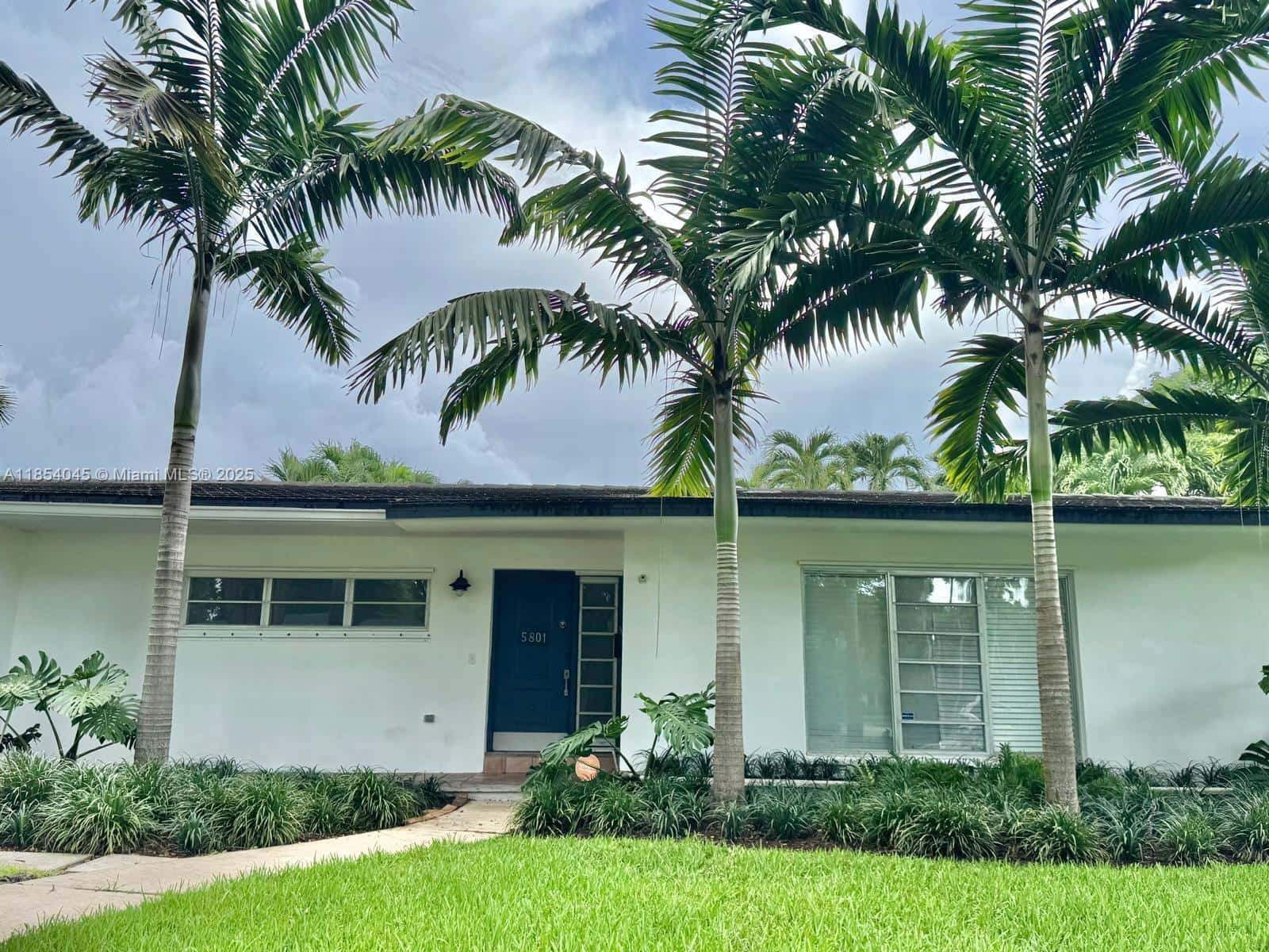 5801 SW 100th St # 1, Pinecrest FL 33156