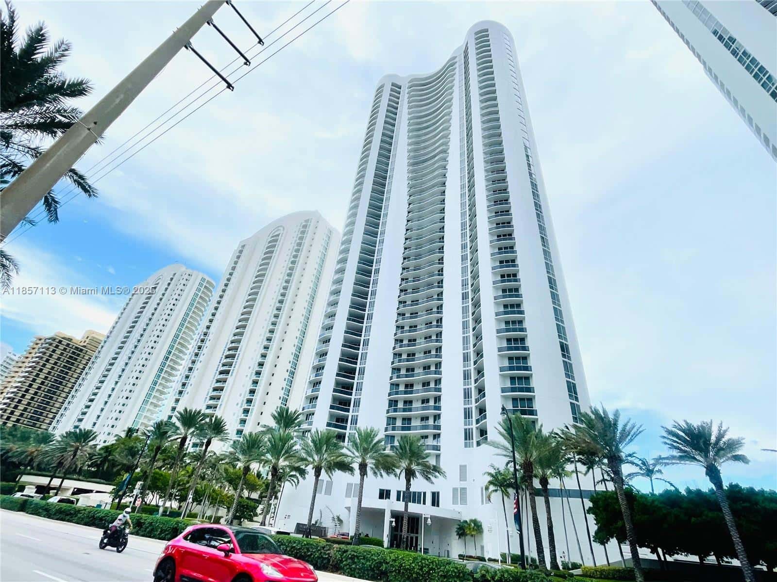 16001 Collins Ave # 1402, Sunny Isles Beach FL 33160