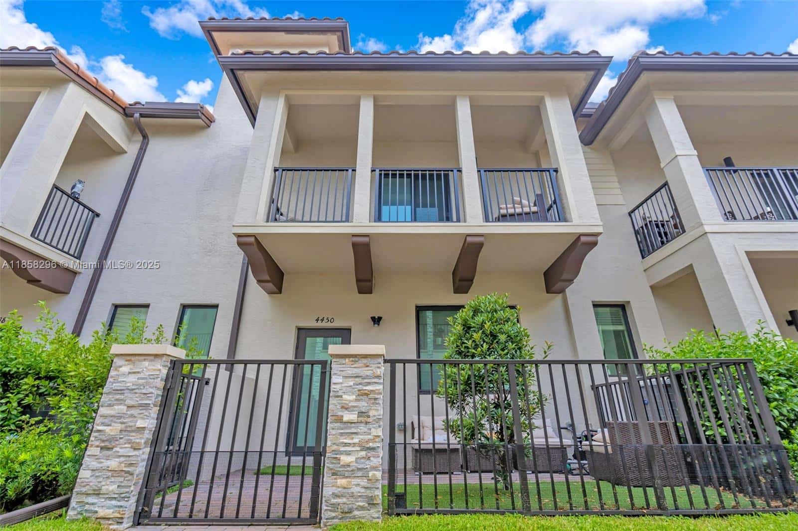 4450 NW 83rd Pkwy, Doral FL 33166