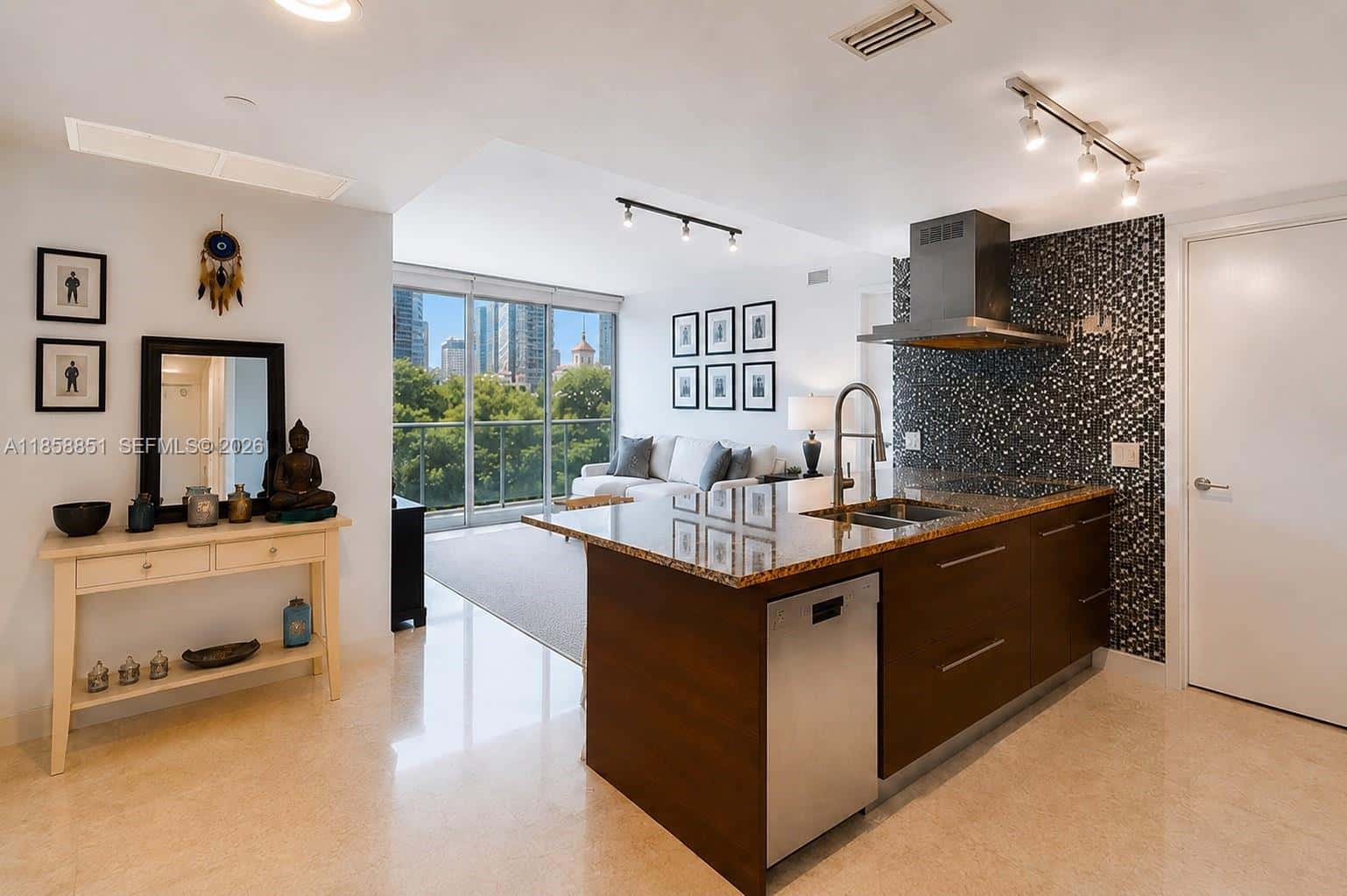 495 Brickell Ave # 411, Miami FL 33131