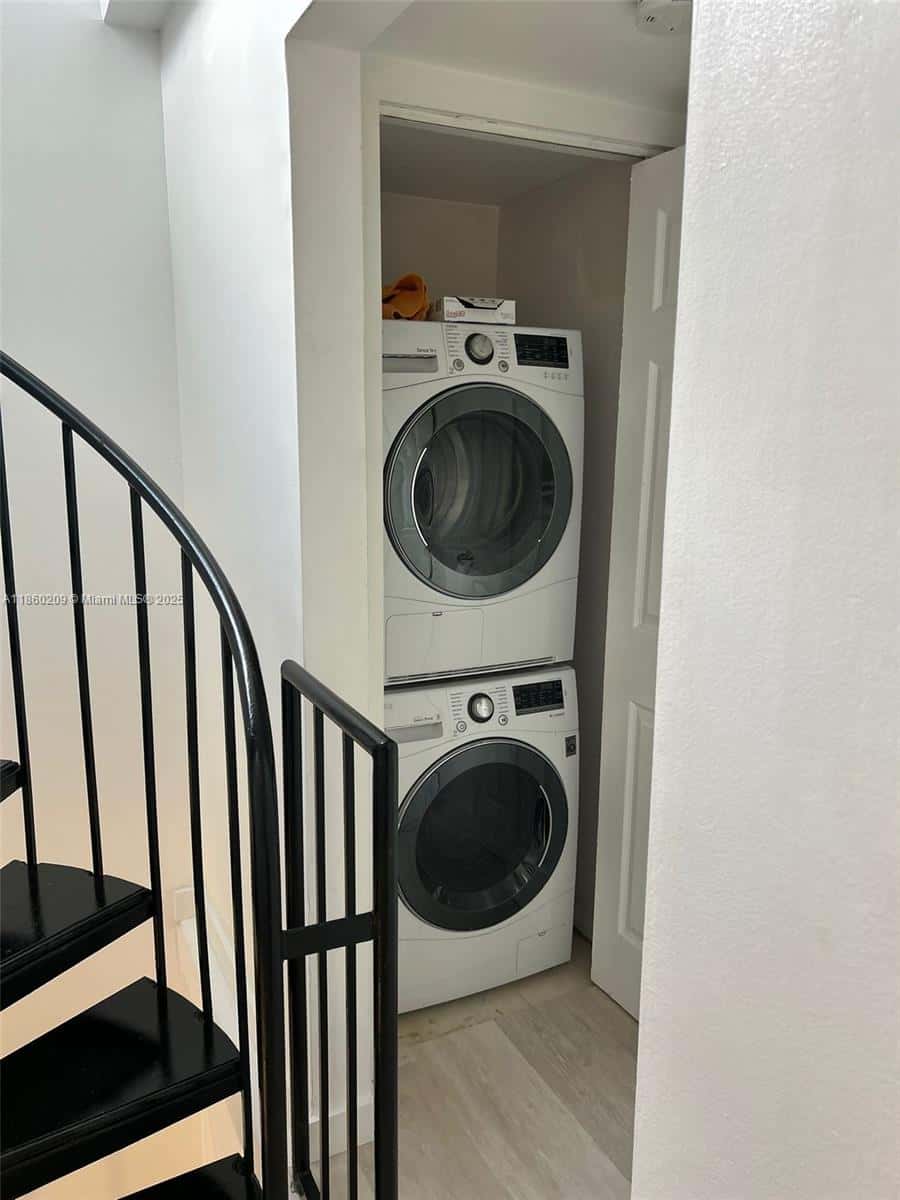 3036 SW 27th Ave # 5, Miami FL 33133