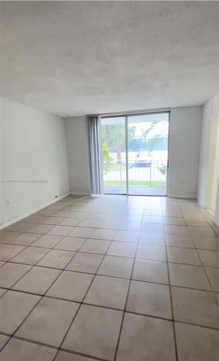 498 NW 165th St Rd # 101, Miami FL 33169