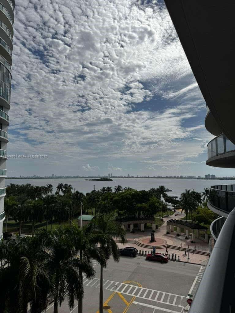 488 NE 18th St # 511, Miami FL 33132