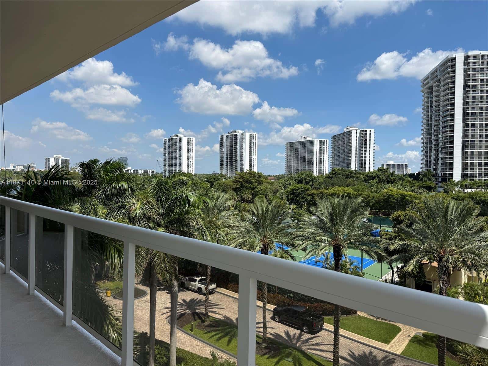 20185 E Country Club Dr # 510, Aventura FL 33180