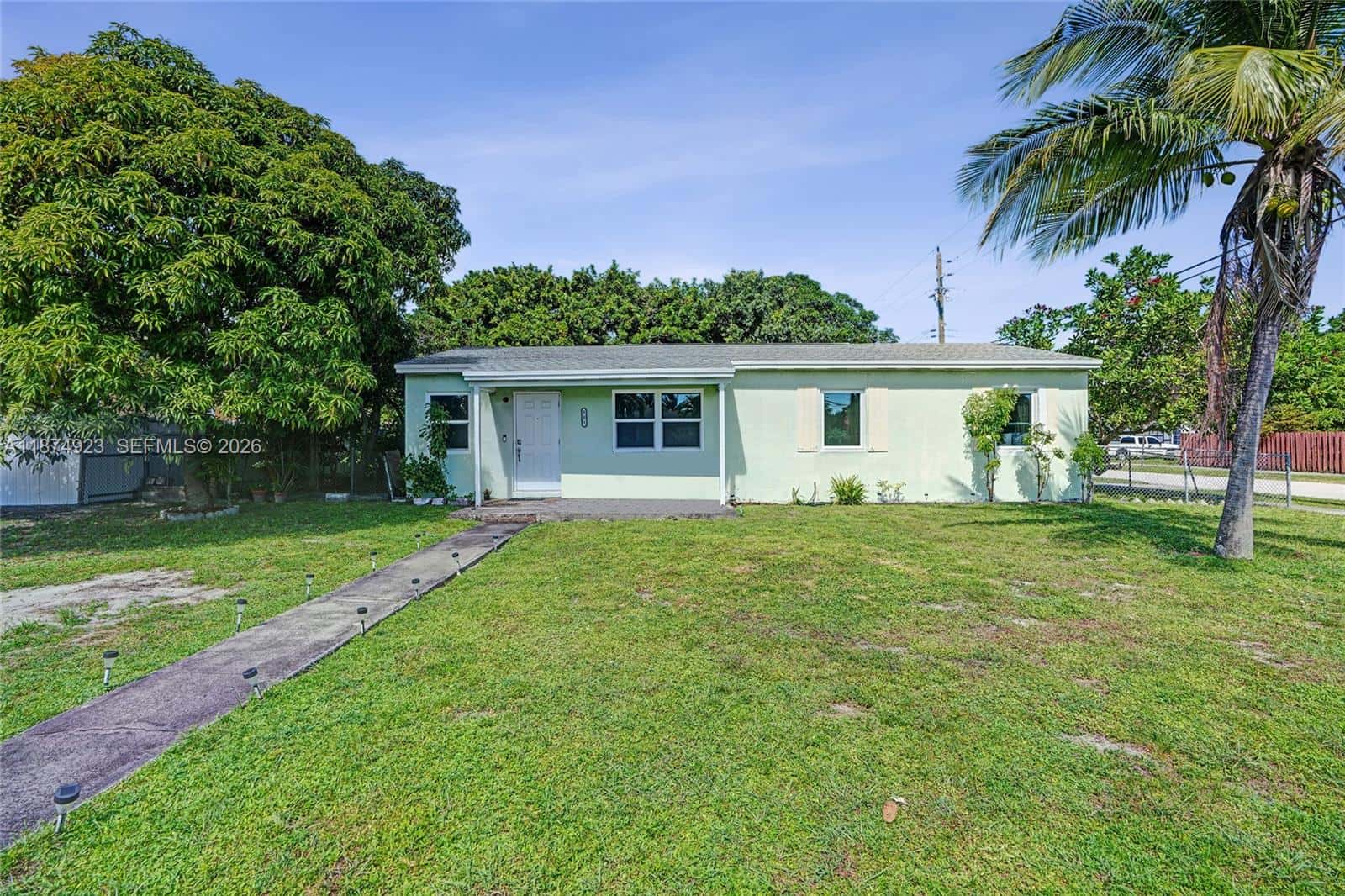301 NW 190th Street, Miami Gardens FL 33169