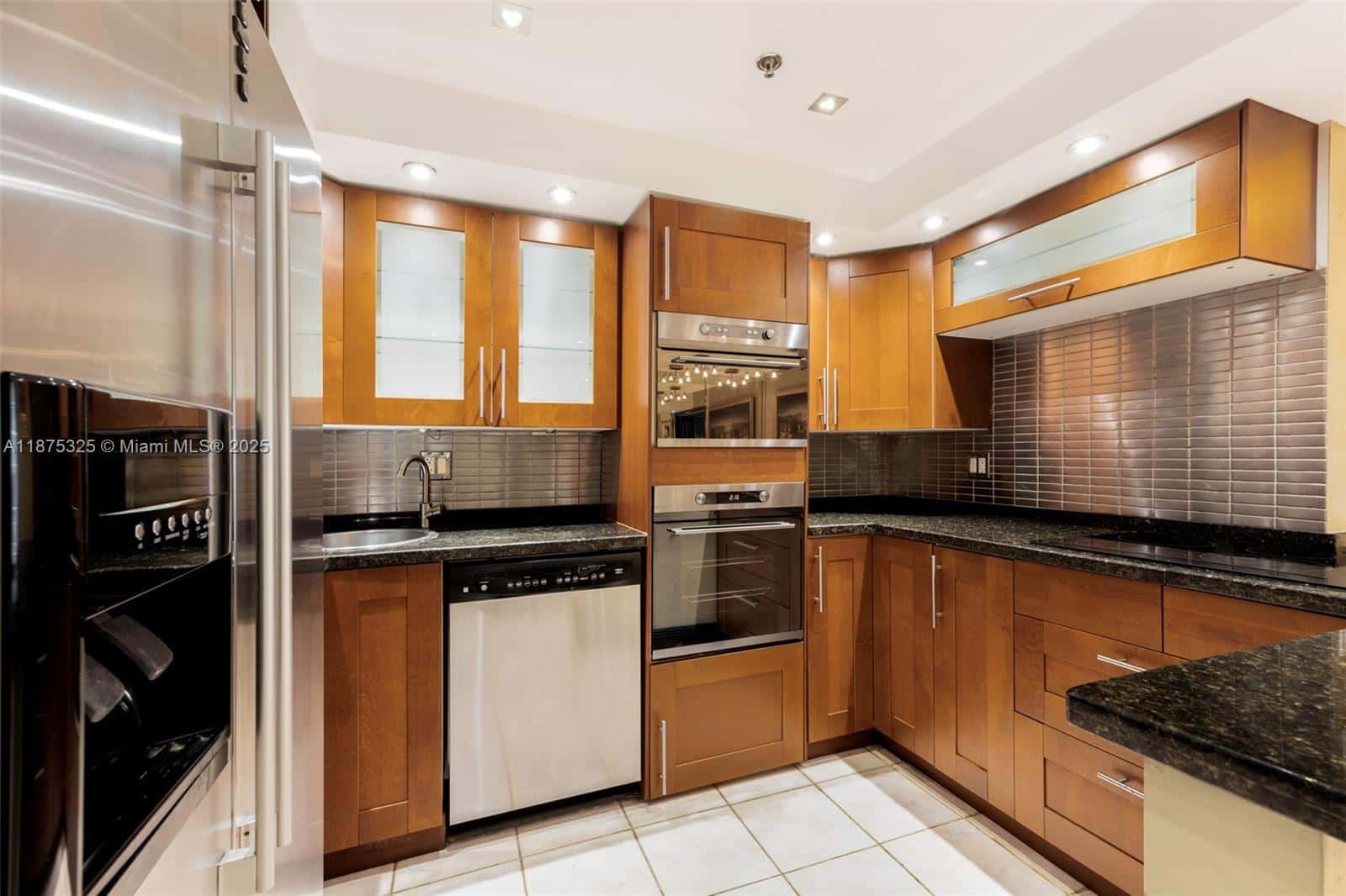 1717 N Bayshore Dr # 3042, Miami FL 33132