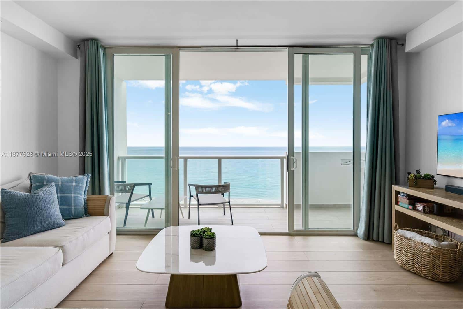 5601 Collins Ave # 1011, Miami Beach FL 33140