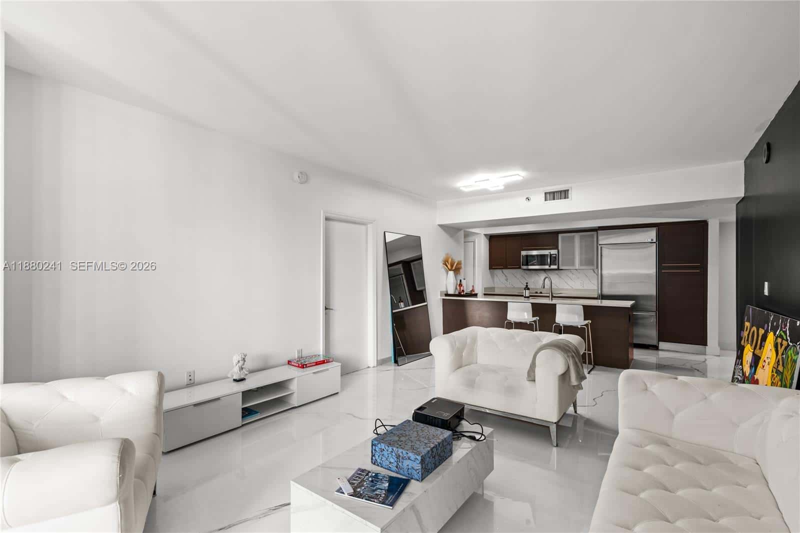 55 SE 6th St # 1203, Miami FL 33131