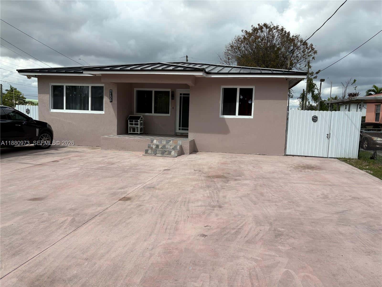 7130 NW 21st Ct, Miami FL 33147