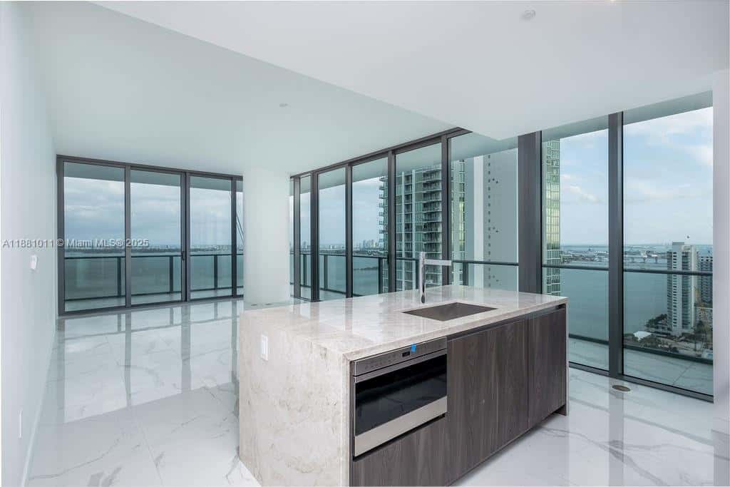 480 NE 31 St # 3101, Miami FL 33137