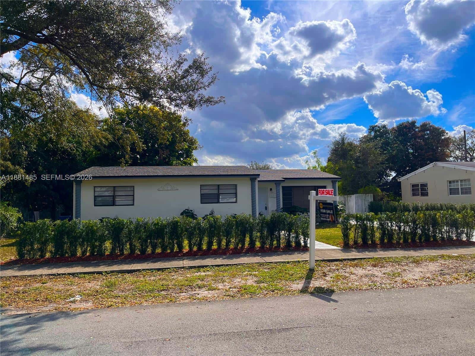 2960 NW 165th St, Miami Gardens FL 33054