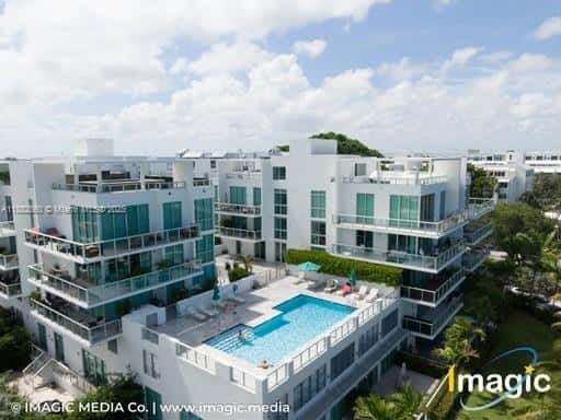 720 NE 62nd St # 402, Miami FL 33138