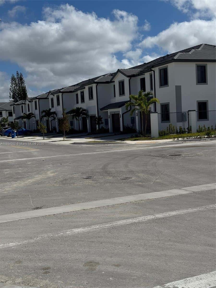 18951 SW 344th Ter, Homestead FL 33034