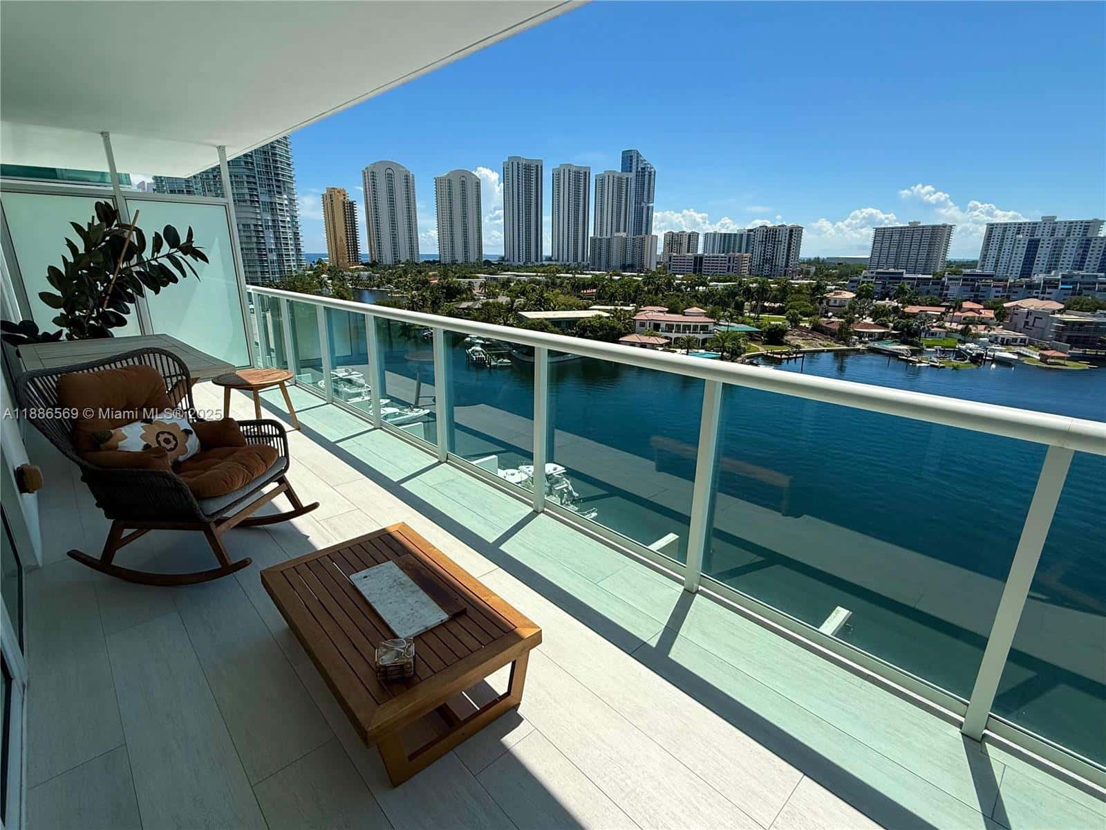 400 Sunny Isles Blvd # 916, Sunny Isles Beach FL 33160