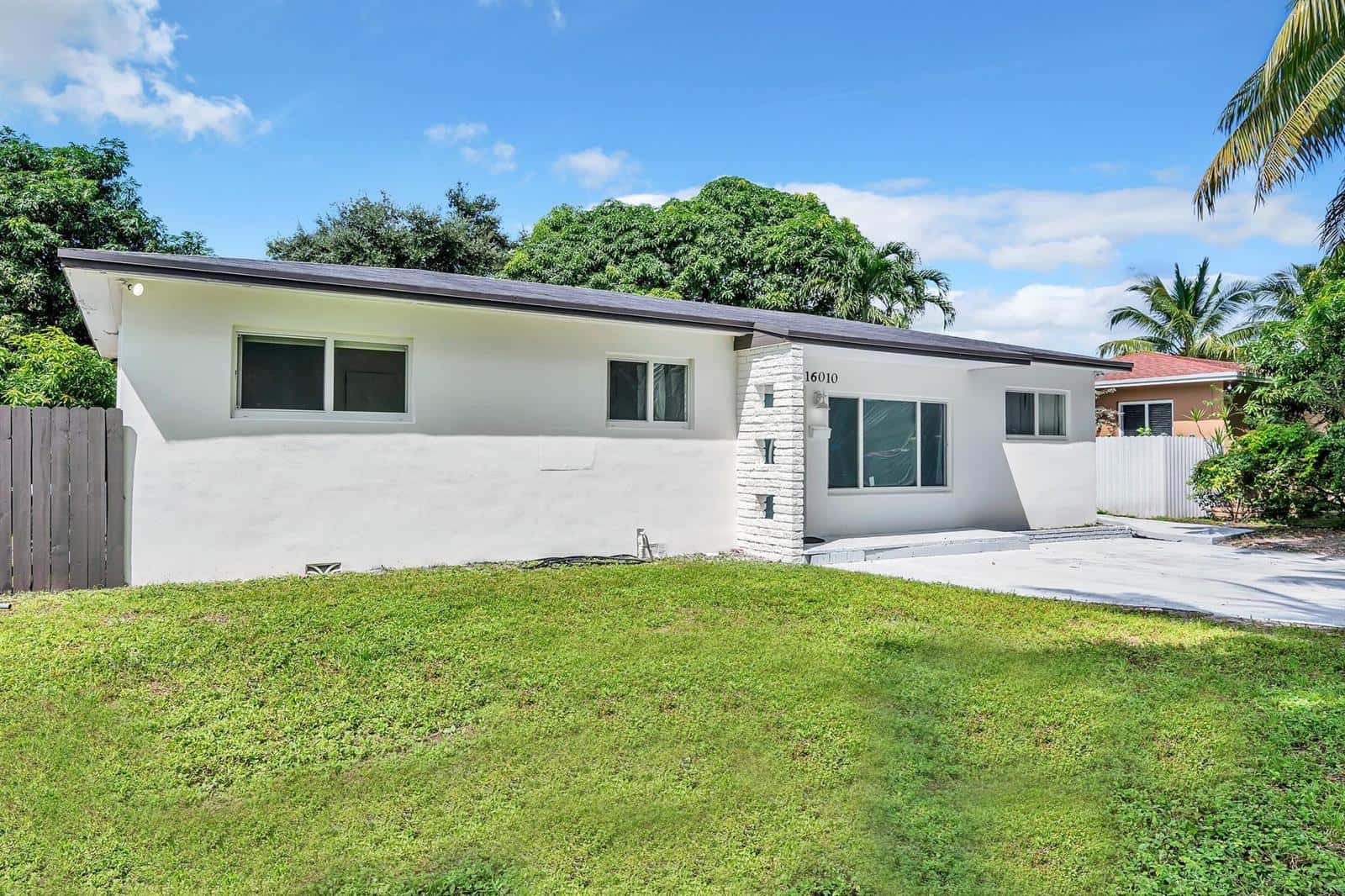 16010 NE 5th Avenue, Miami FL 33162