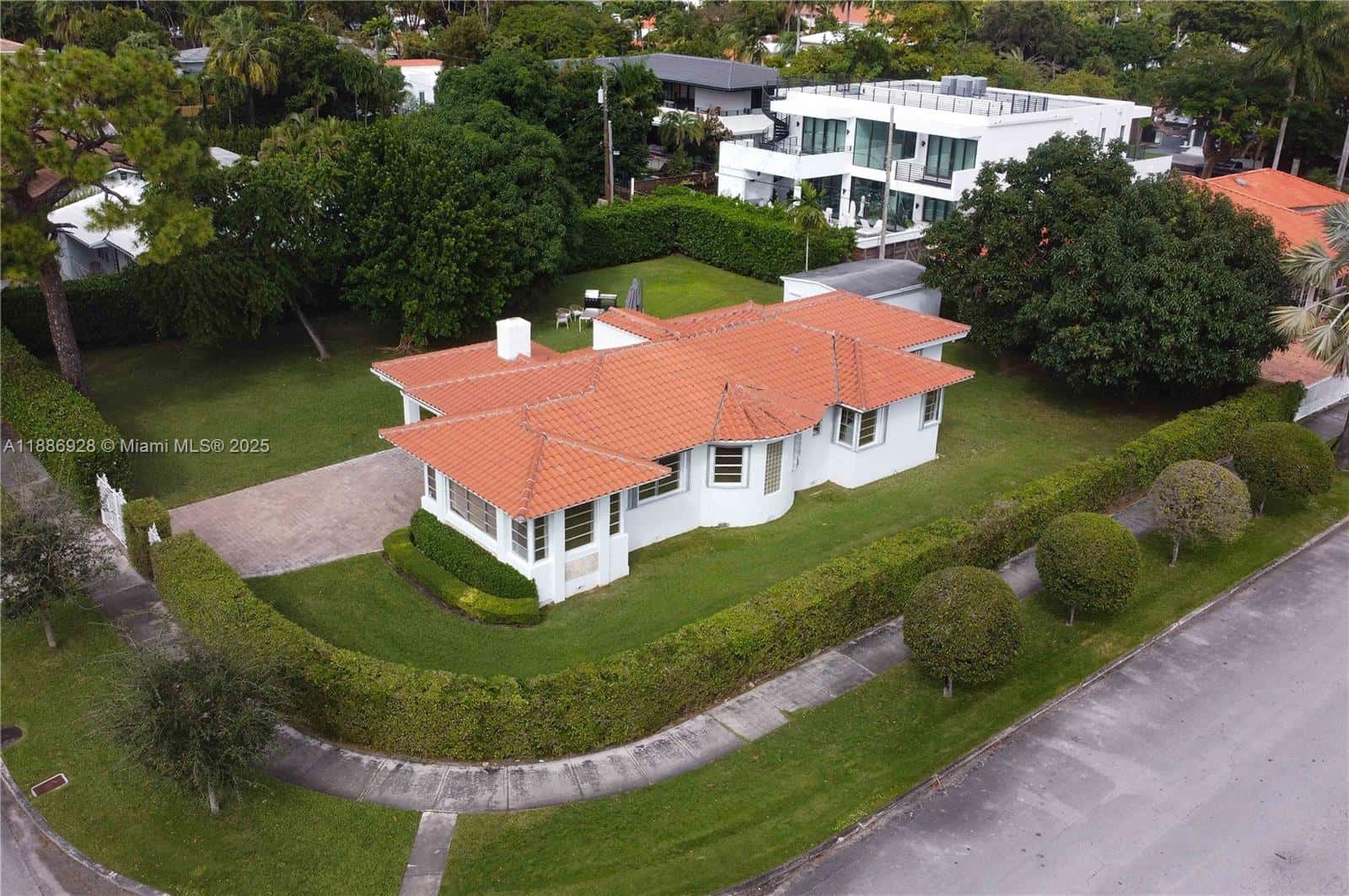 501 SW 24th Rd # 501, Miami FL 33129