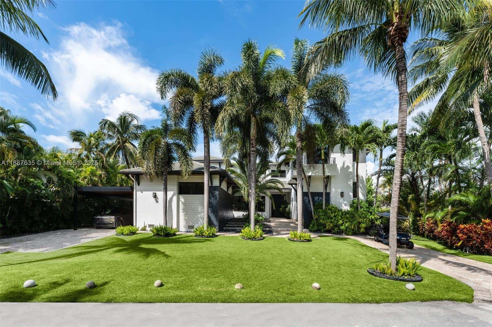 330 Caribbean Rd, Key Biscayne FL 33149
