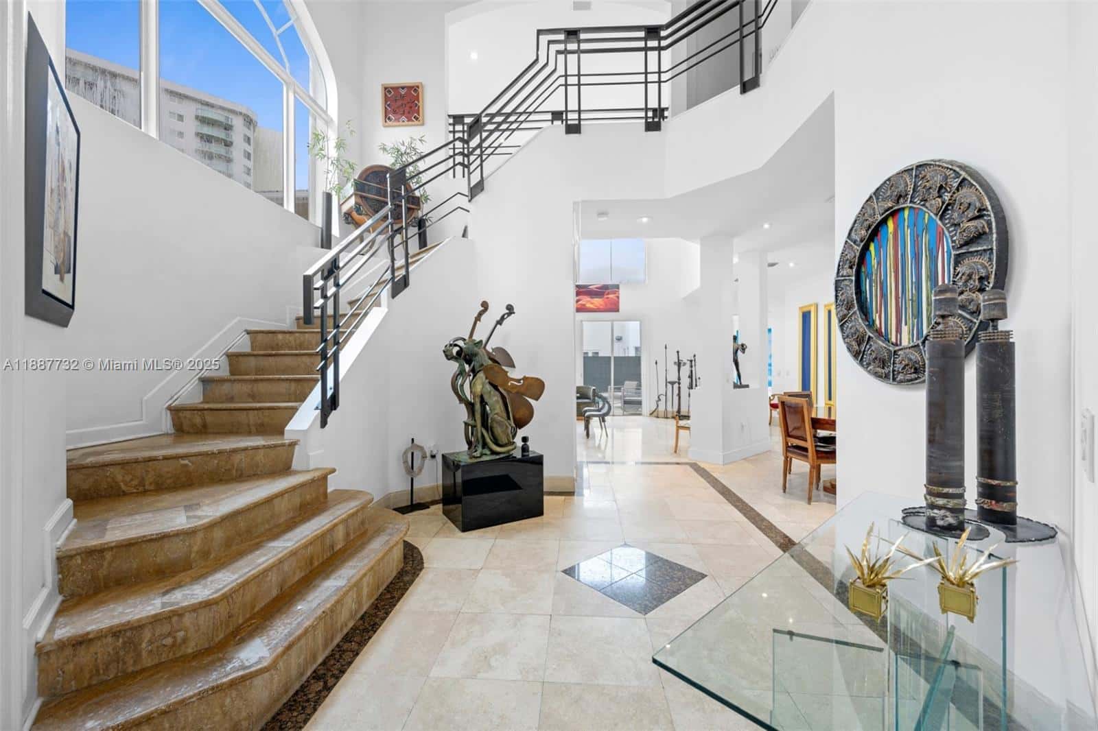 19460 39th Ct, Sunny Isles Beach FL 33160