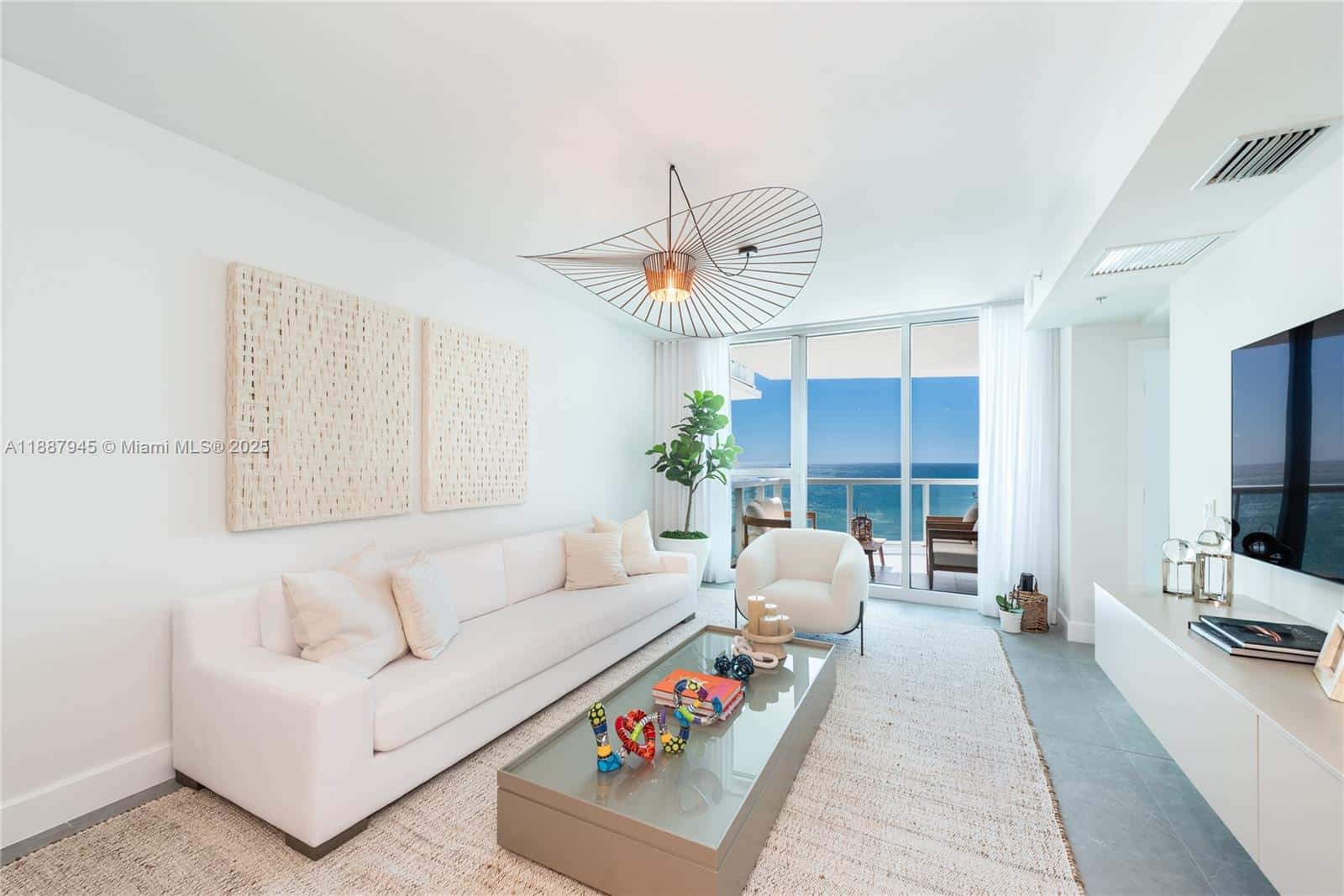 3801 Collins Ave # 1502, Miami Beach FL 33140