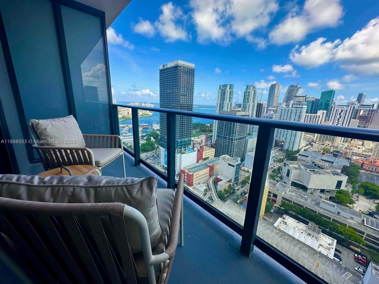 159 NE 6th St # 3306, Miami FL 33132