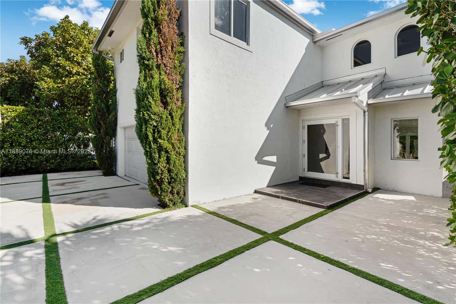 6763 SW 106 pl, Miami FL 33173