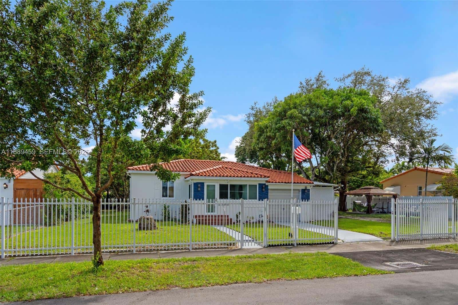 5340 SW 5th St, Miami FL 33134