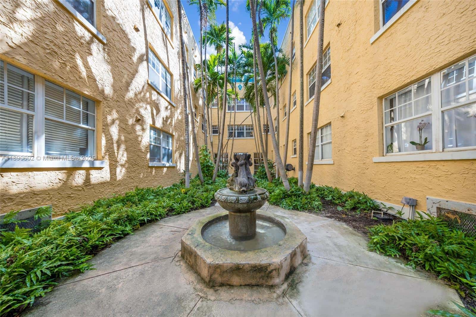 1255 Pennsylvania Ave # 307, Miami Beach FL 33139