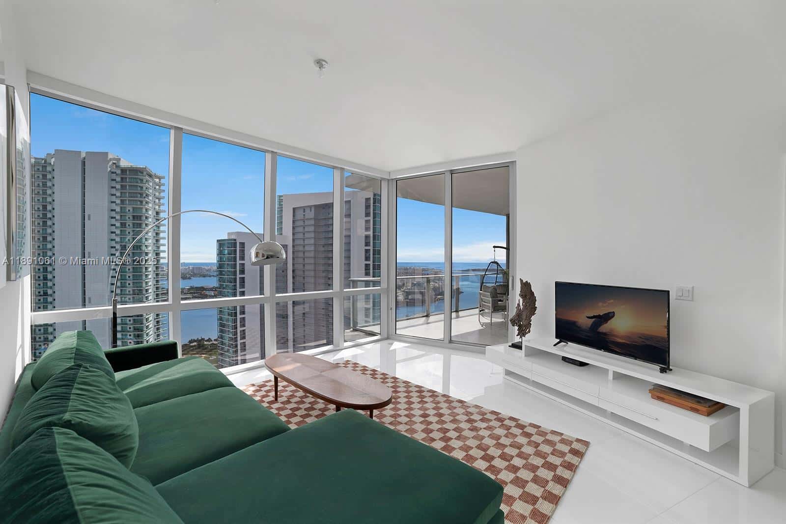 851 NE 1st Ave # 4403, Miami FL 33132