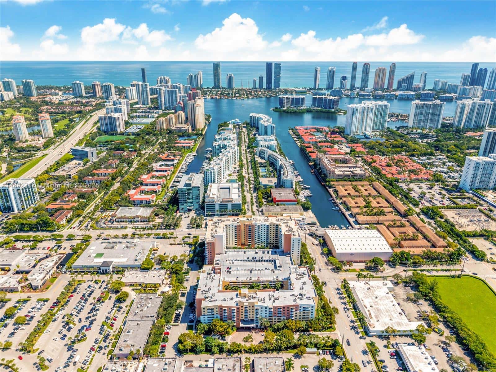 2775 NE 187th St # 309, Aventura FL 33180