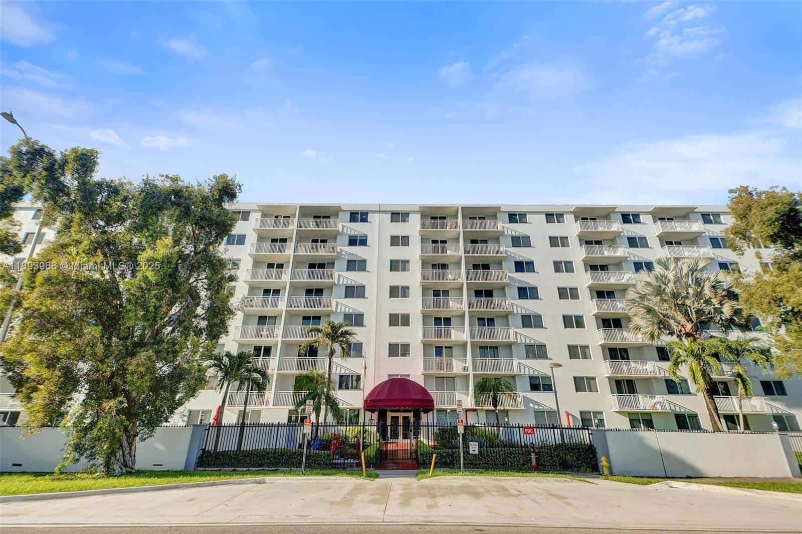 1251 NE 108th St # 610, Miami FL 33161