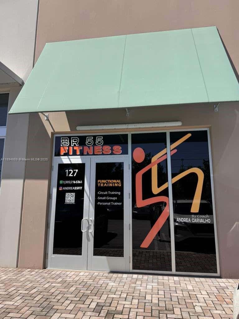 10890 NW 17th St # 127, Sweetwater FL 33172