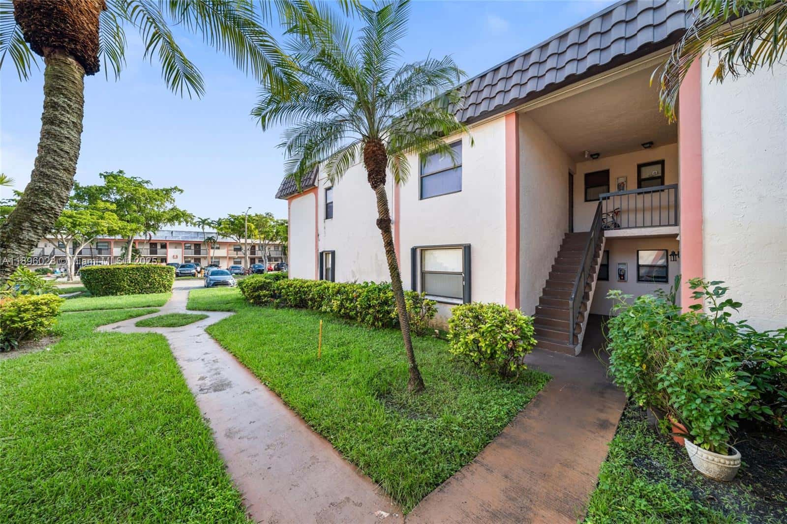 861 NE 207th Ln # 14, Miami FL 33179