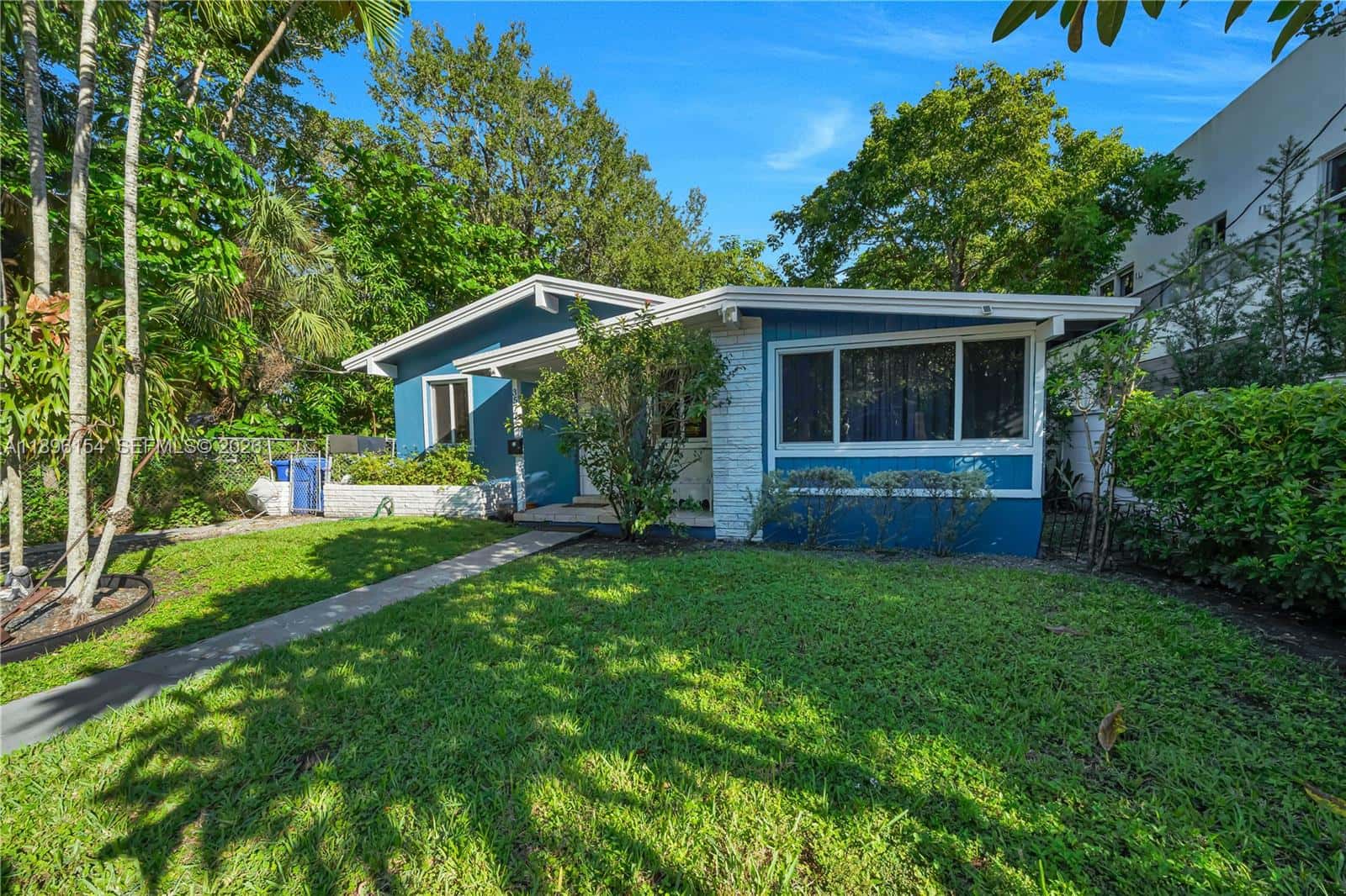 3577 Charles Ave, Miami FL 33133