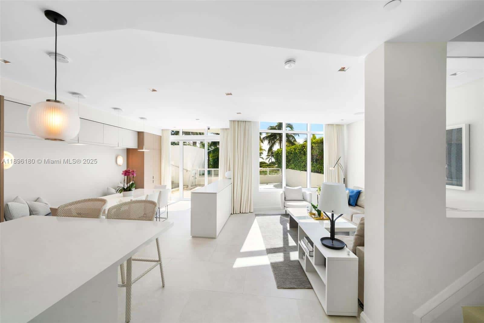 50 S Pointe Dr, Miami Beach FL 33139
